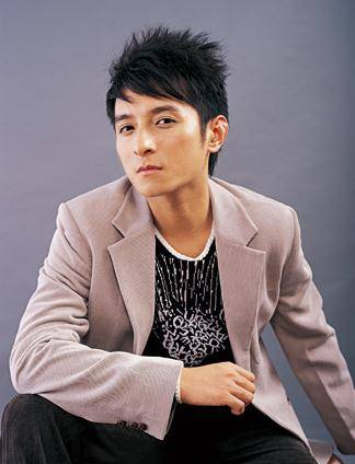 明星八卦李维嘉_周志东:作为一个母亲,我担心45岁儿子李维嘉的婚姻,更