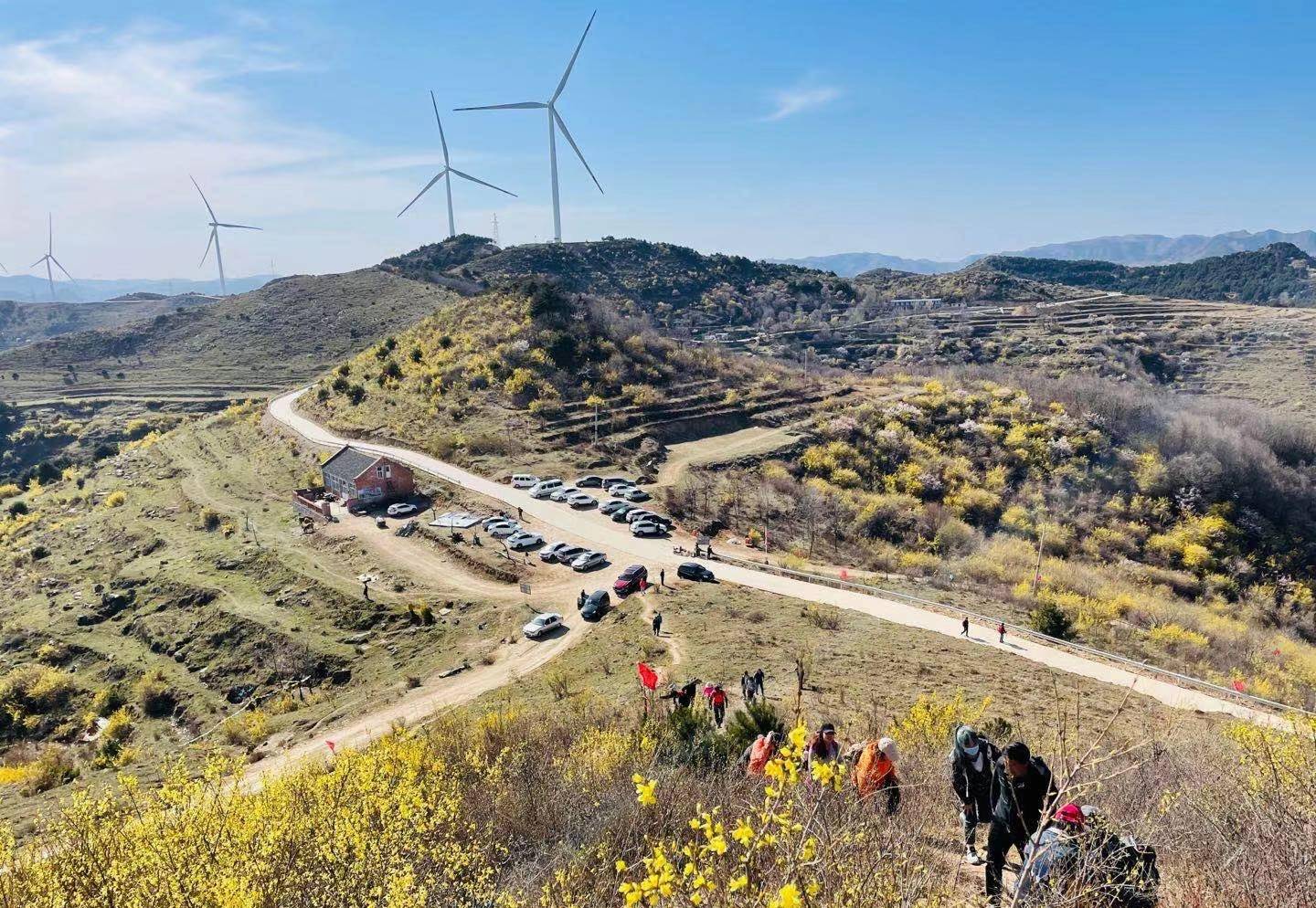 鄭州驢友團自駕花壺公路,徒步太行之巔小西天遊覽千年古寺金燈寺_前往