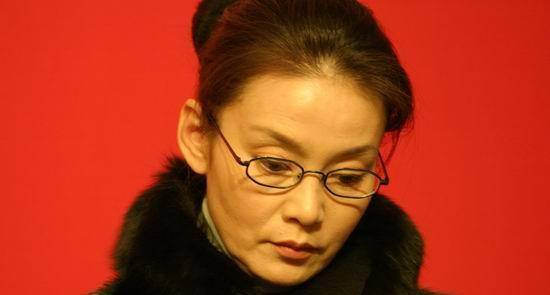 大哥都追不到的女人,演了一輩子戲,66歲選擇出家?_潘虹_劉曉慶_時間