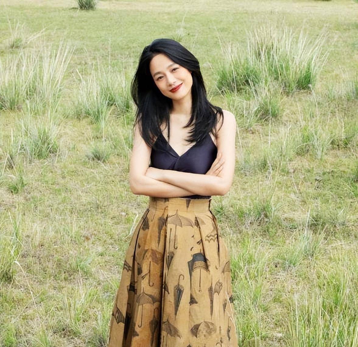 女儿最害怕看见我流泪,如今姜文有心事_桑德琳_北京_法国