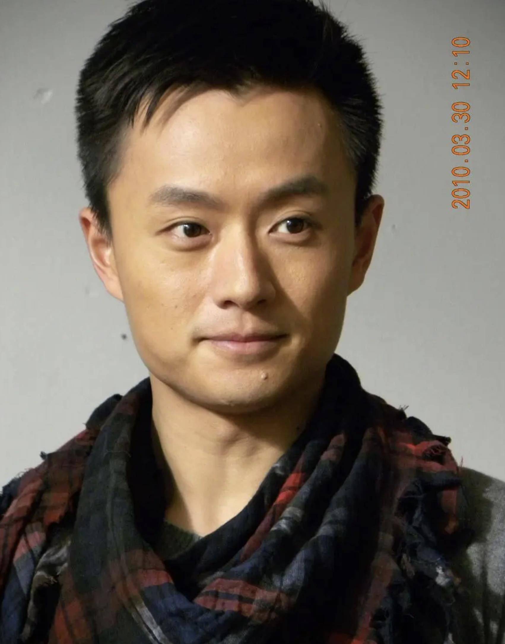 演员吴健:从当红男星到无人问津,他的"消失"是演艺圈的损失_父母_高中