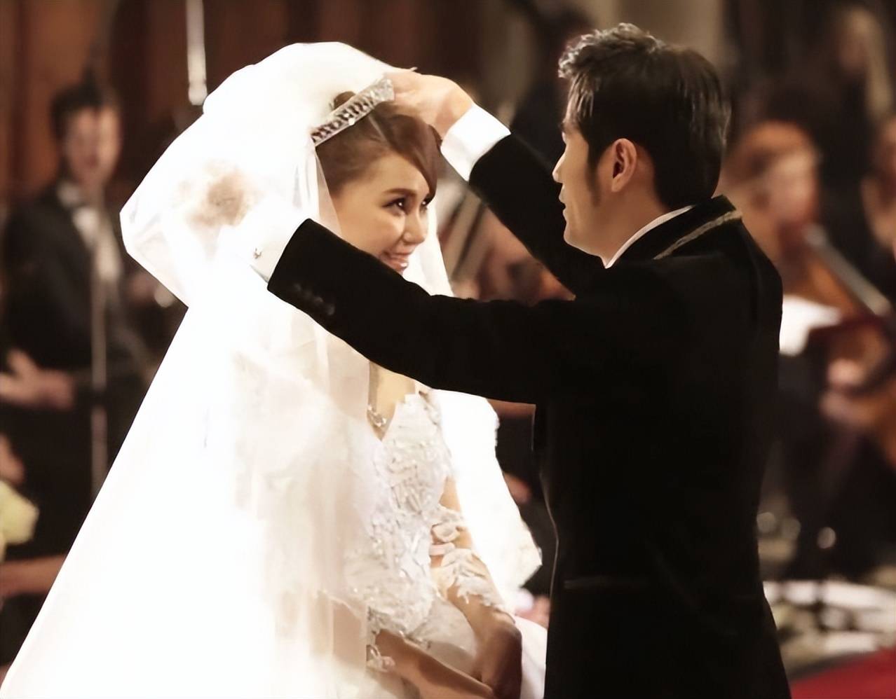 有钱就是任性,演唱会超时,周杰伦直言"罚钱哥是无所谓"_刘畊宏_歌迷