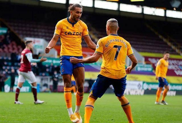 23岁神锋轰11球再甩开孙兴慜,独占英超射手榜_埃弗顿_伯恩利_禁区