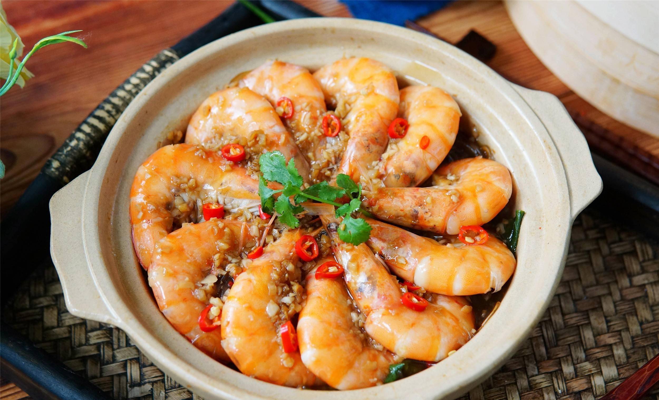 教你营养解馋的萝卜炖虾,好吃下饭,拿肉都不换,孩子嚷着吃不够_大虾