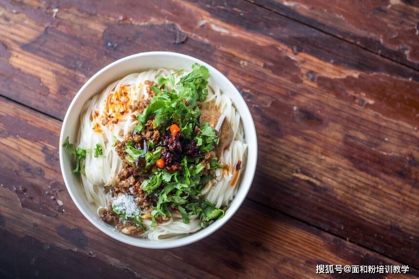 正宗面仔官勾魂面是一种小吃配料是猪肉等调料为炒花生油辣椒蒜_技术