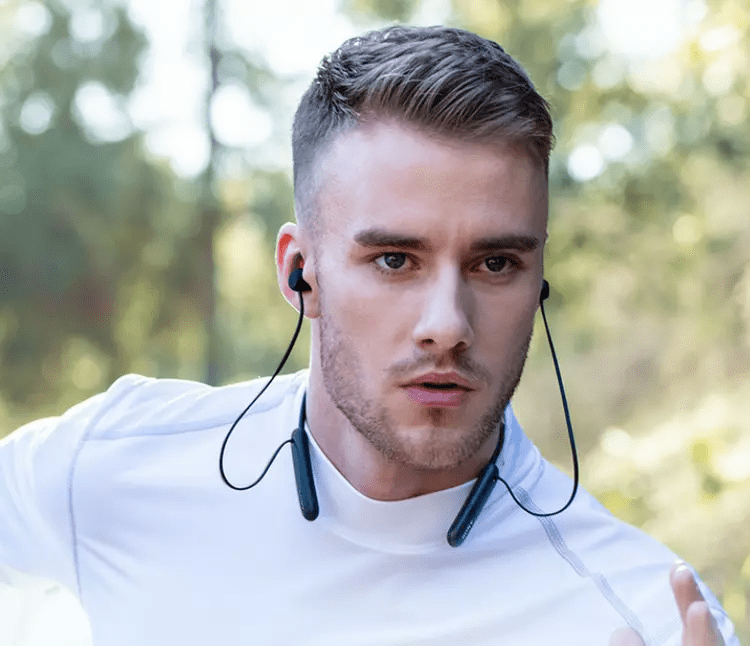 哪个牌子的运动耳机比较好、运动蓝牙耳机排行榜