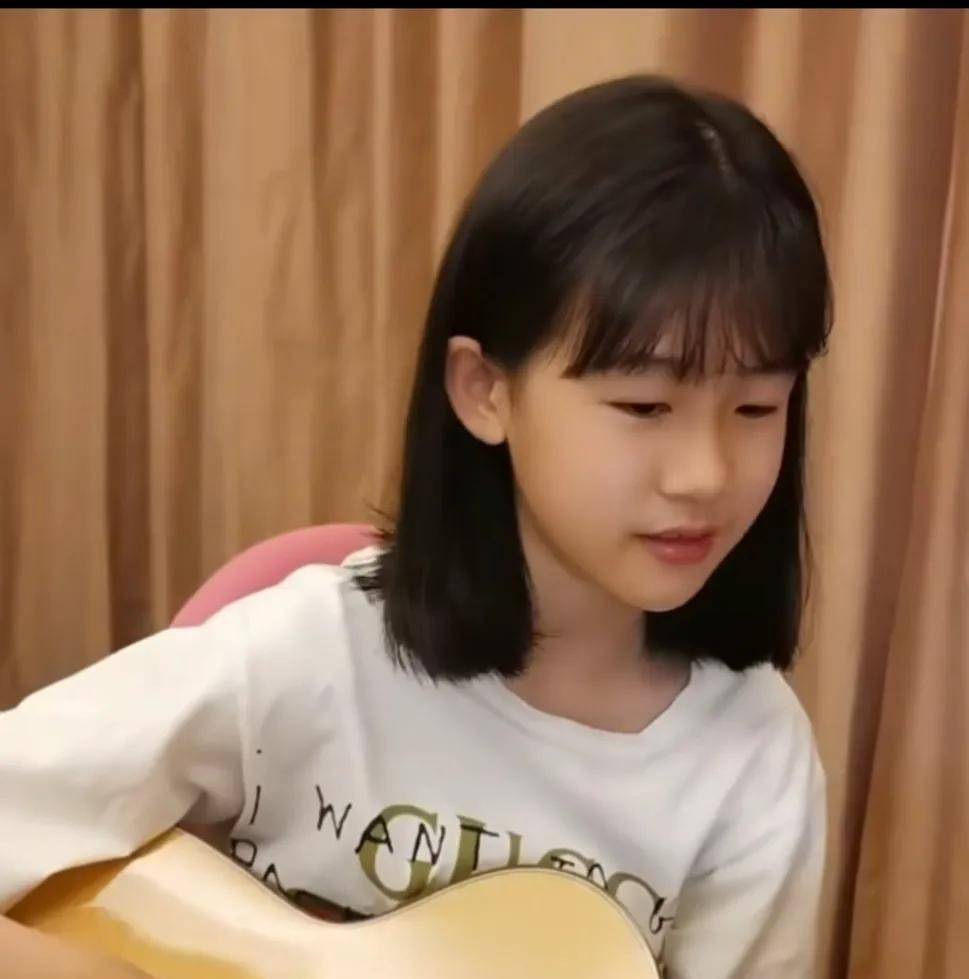 吴镇宇儿子费曼称贝儿为大歌星,还经常去评论区留言_陆毅_互动_感觉