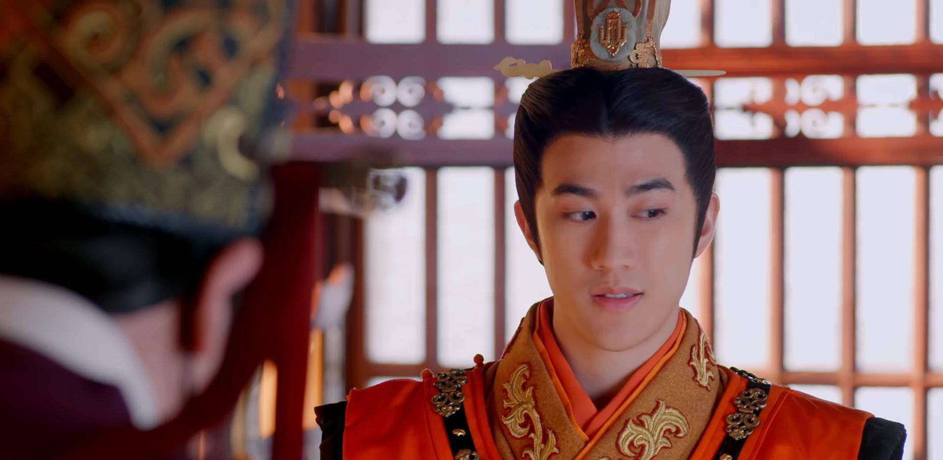 长孙无忌一共有十二个儿子,听皇帝如此问,于是就一一汇报,汇报完毕