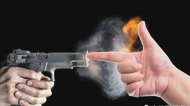 而是火药爆开产生的推力,除非你是不想要自己的手指头了,才会做出愚蠢