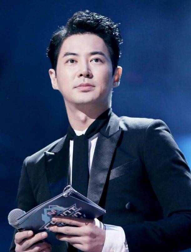 神话成员junjin节目秀恩爱,称没交往前就对未婚妻提出结婚的想法_于