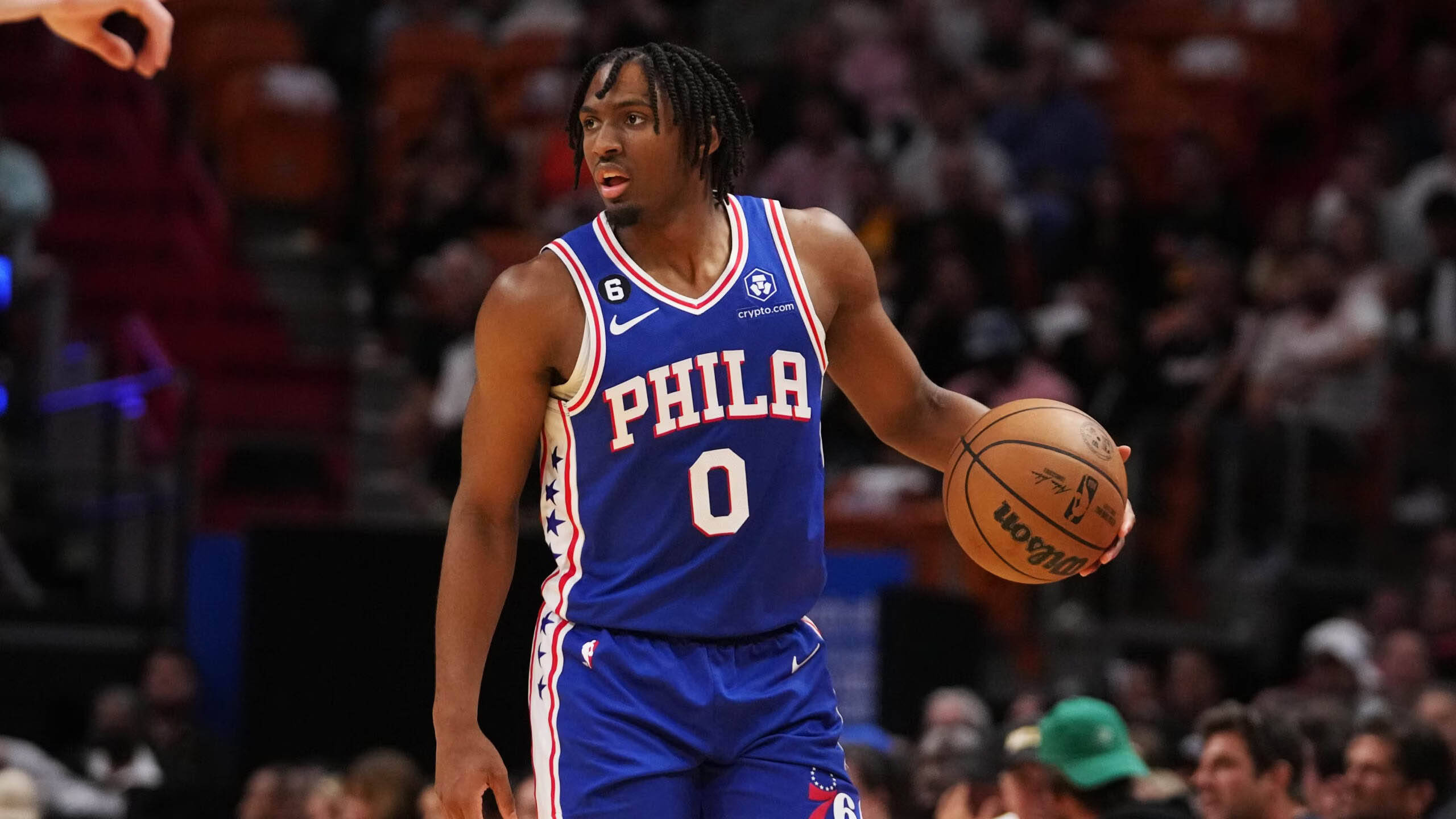 76人消息:哈登缺战森林狼,麦克朗夺周最佳,官推晒马克西穿搭_比赛