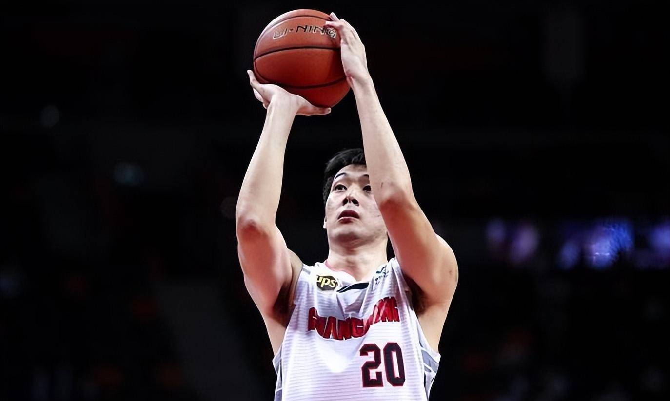 马尚发力,张昊强硬,广东逆转战胜青岛,喜获两连胜!_比赛_进攻_被对手