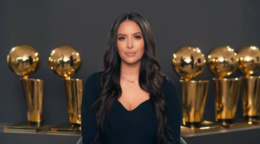 40岁瓦妮莎惊艳亮相!