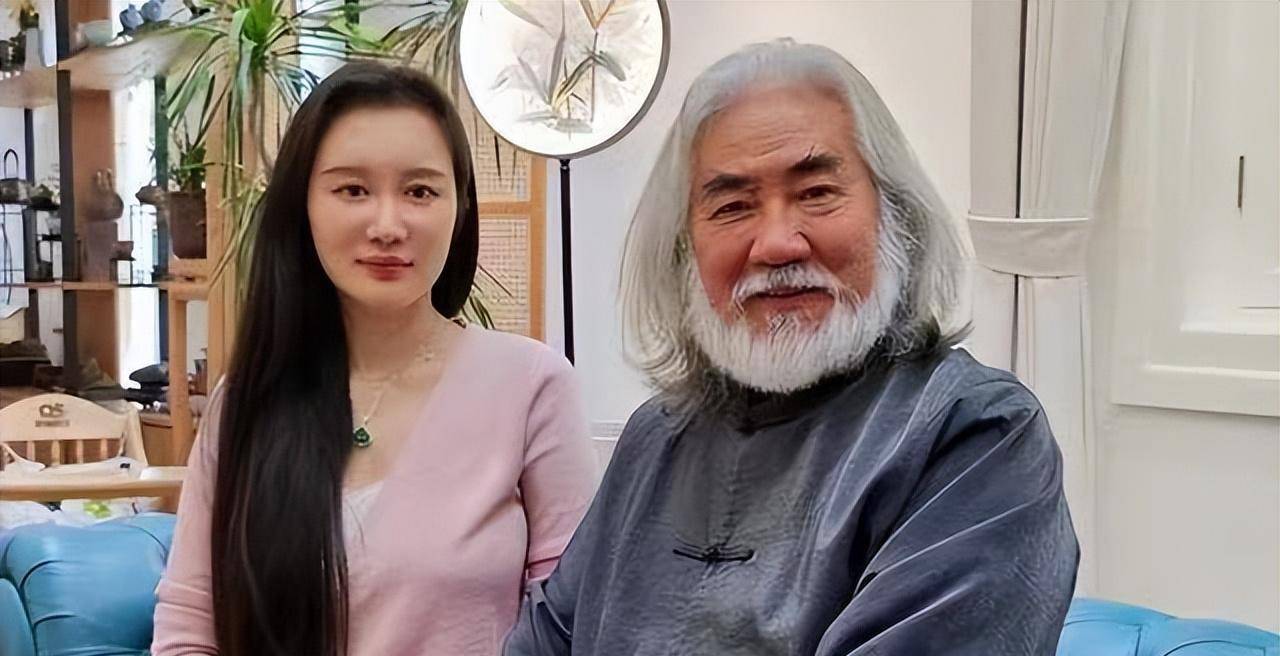 盘点6位钟爱老头的女明星,另一半已经能当自己父亲了_巩俐_张纪中
