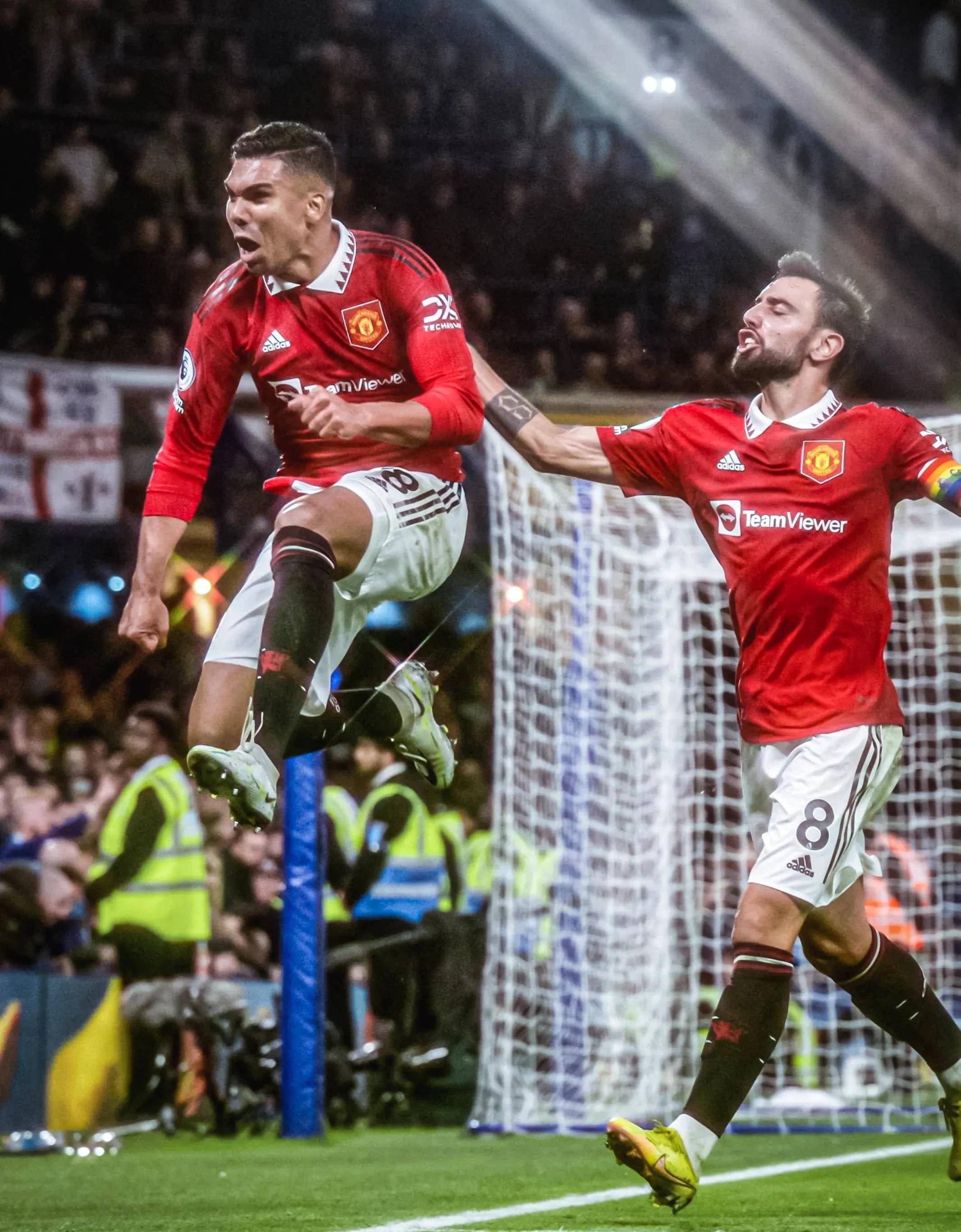 经典红蓝大战-卡塞米罗不愧为典礼三天王之一,瓦拉内流下英雄泪_比赛