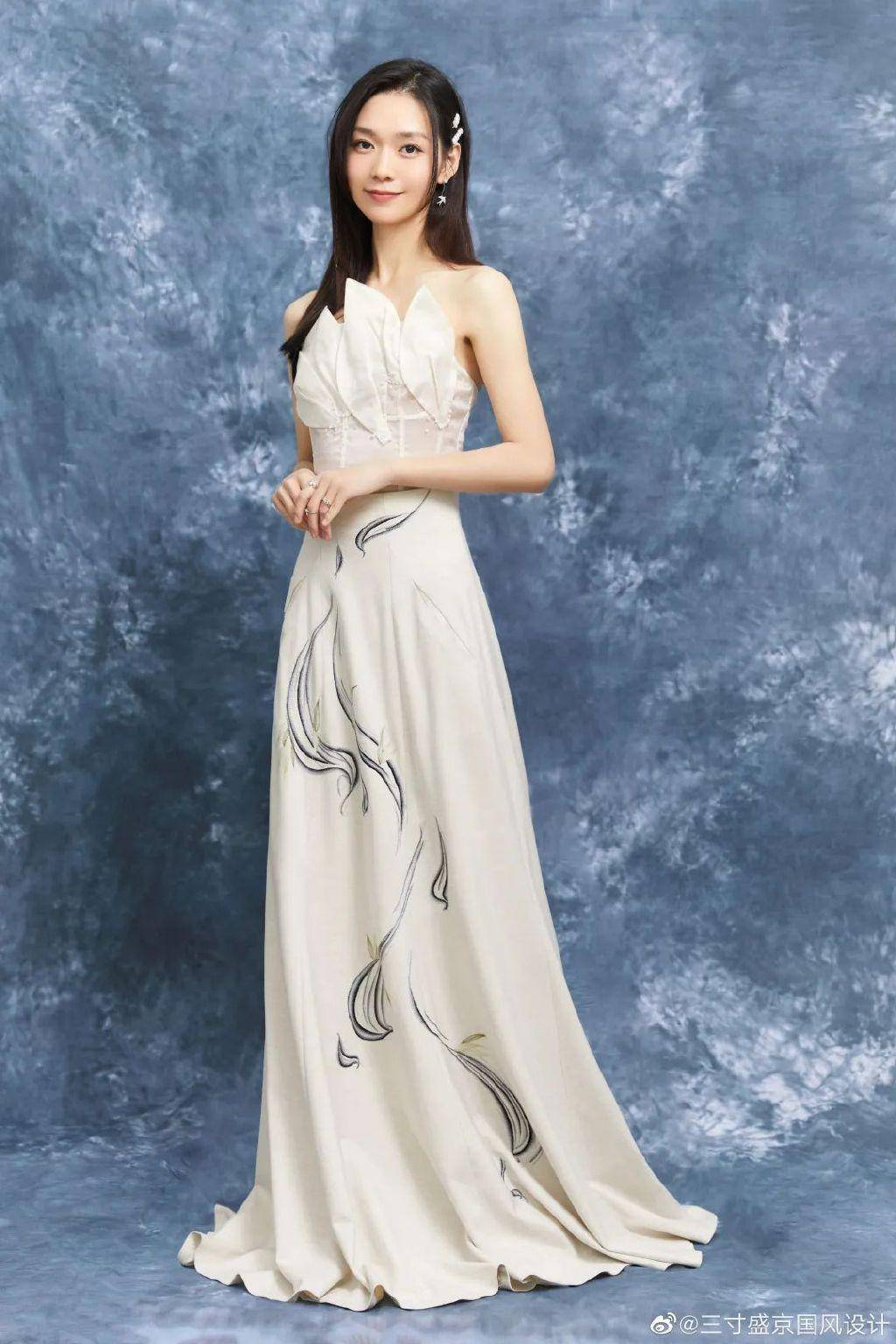 郑恺,黄明昊,刘雨昕,侯明昊,孟佳等明星喜欢的我们时尚品牌_时装周