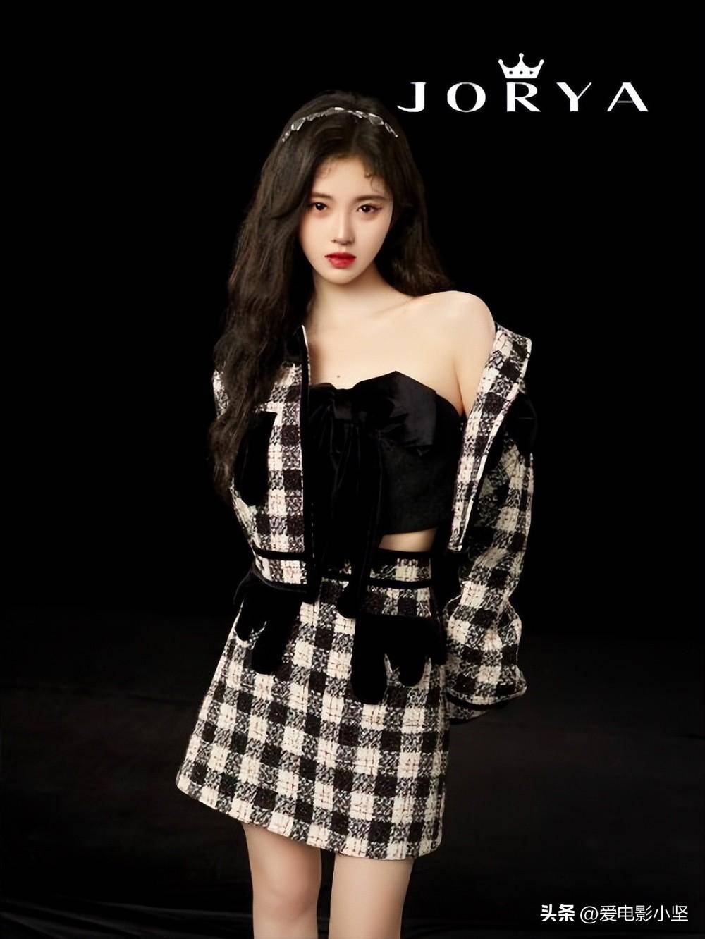 鞠婧祎为品牌大使,穿得黑丝衣服,成熟的味道_qzone_智能_睡眠