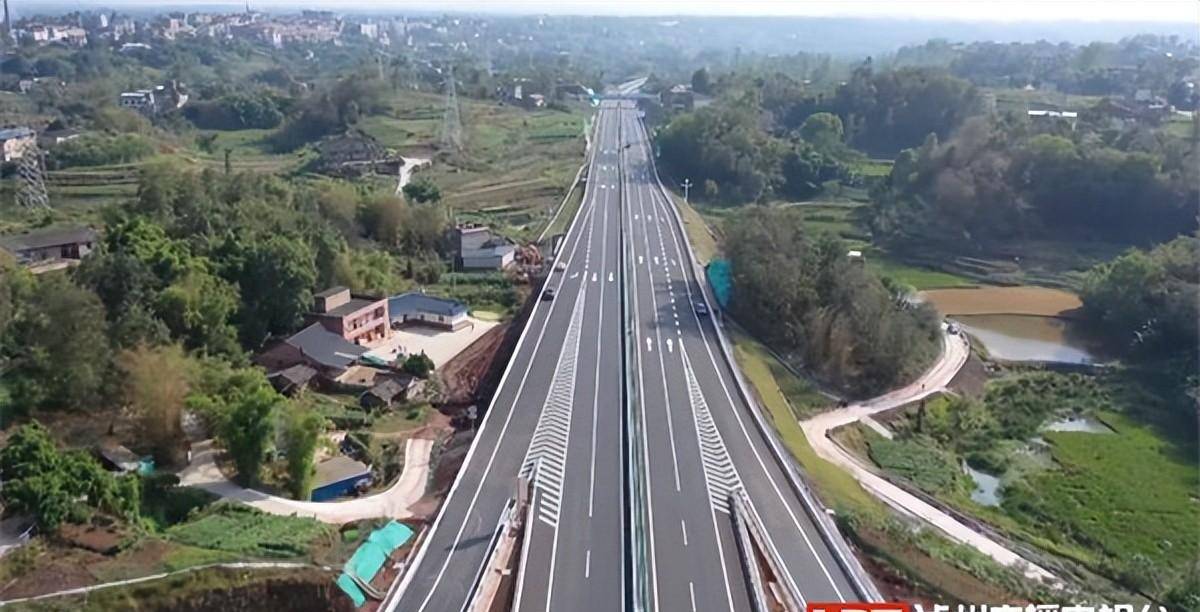 接g76厦蓉高速隆纳段,经得胜镇,玉蟾街道,宋观场,云龙镇,奇峰镇,玄滩