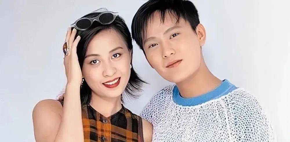 李嘉欣嫁入豪门后,张信哲买醉大哭,至今未婚:旧情最难忘_贾宝玉_花花