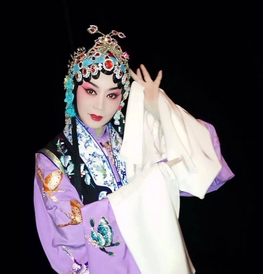 梅派传人张晶饰演韩玉娘参考资料:[1]梅兰芳述;许姬传,许源来,朱家溍