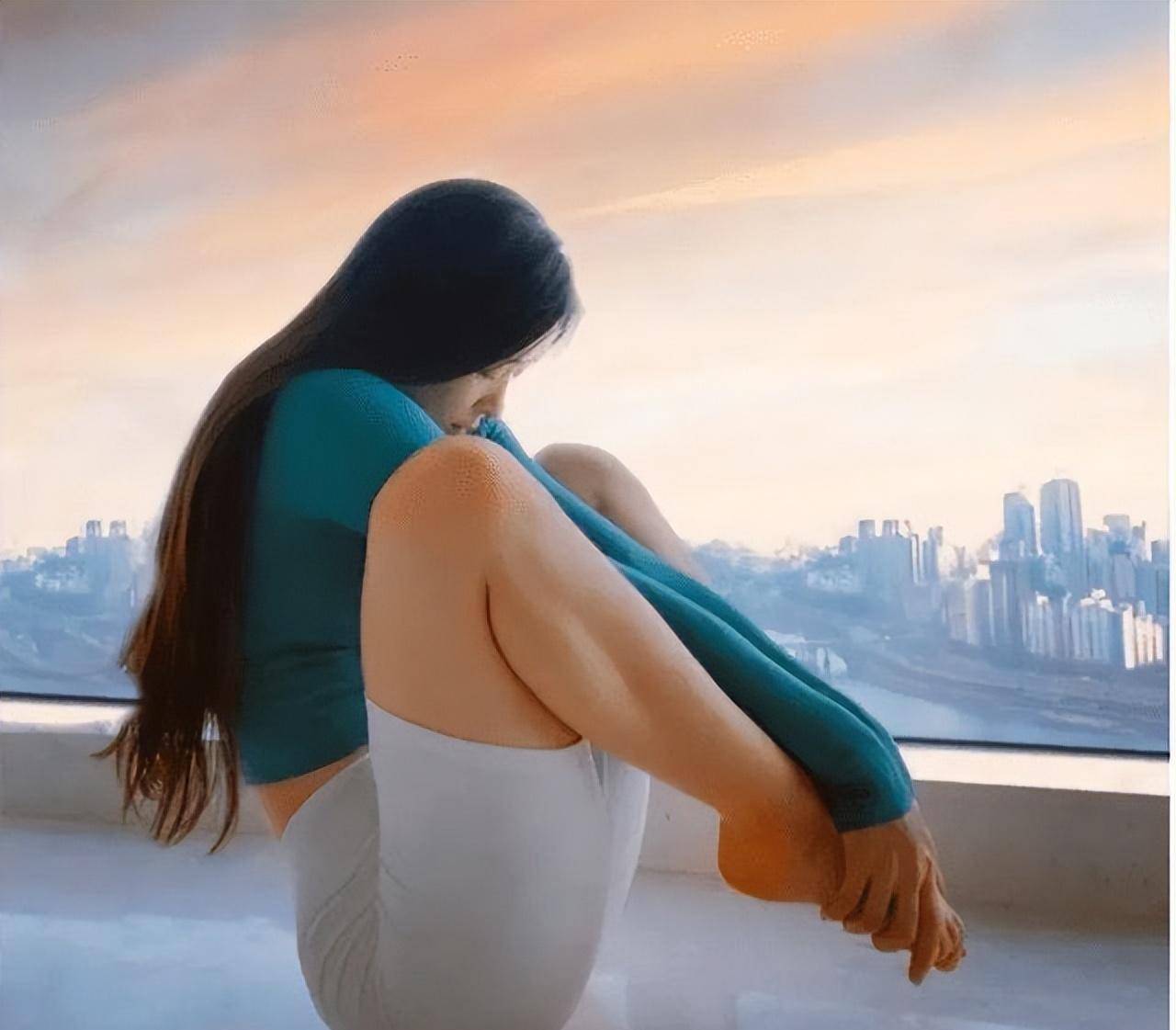 韩国瑜伽网红sanga,瑜伽功夫很厉害,曼妙身材尽显曲线