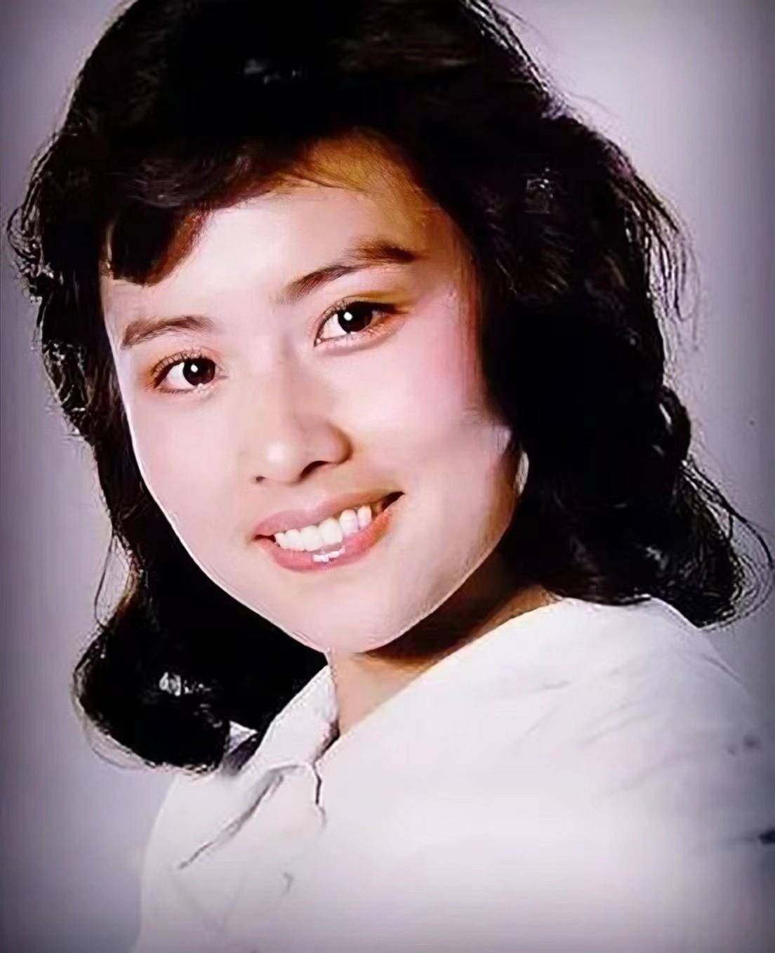 80年代女星赵娜:两段失败婚姻,曾是杜淳后妈,今与儿子相依为命_杜志国