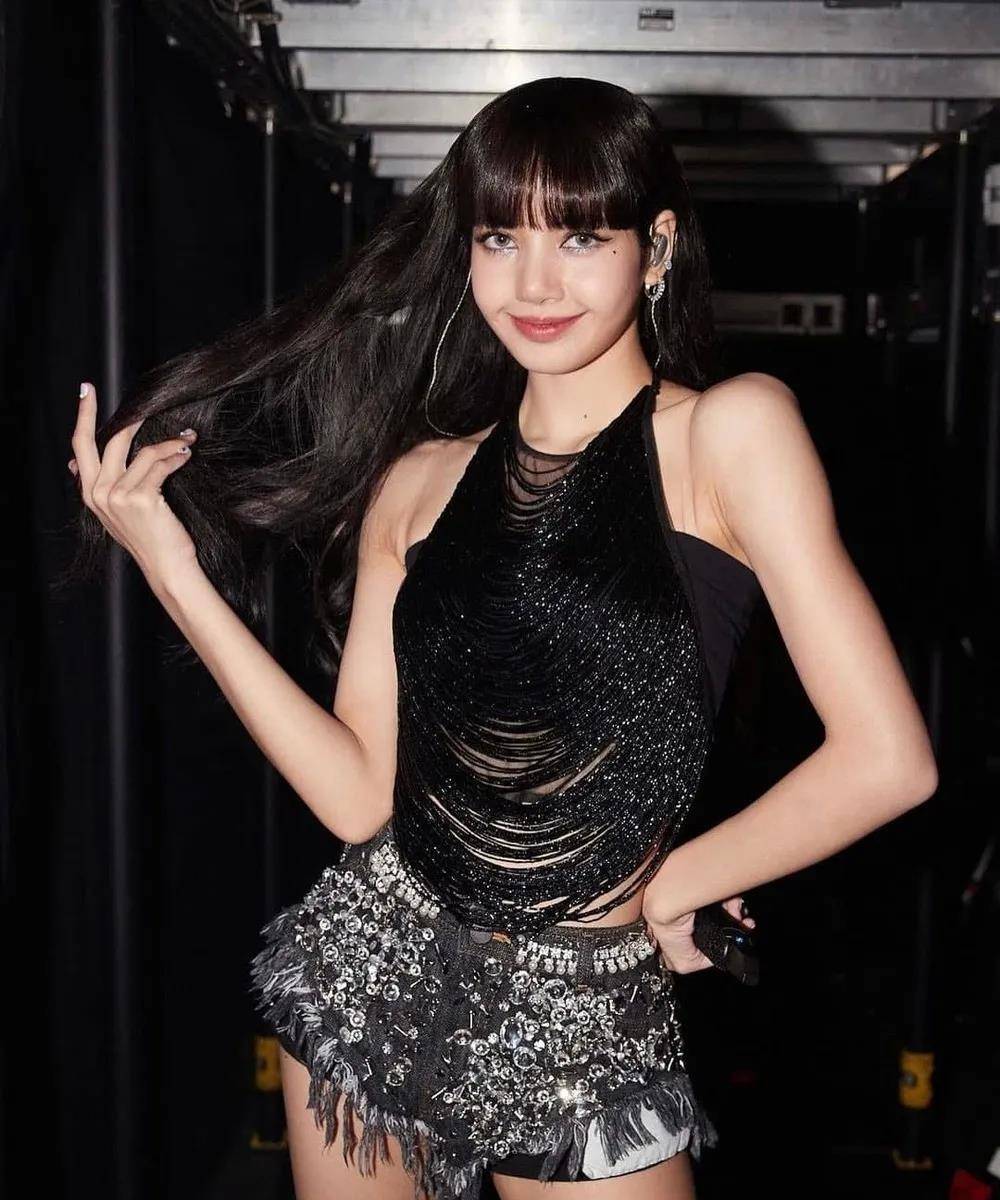 图集展示每个blackpink女孩的独特特征_jisoo_ros_jennie