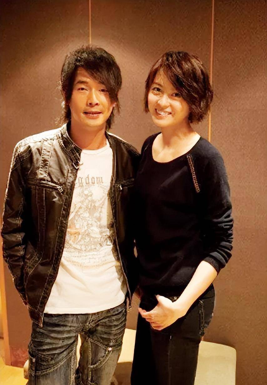 著名歌手黄品源:中年分手不离家,引来网友非议_公司_专辑_收入