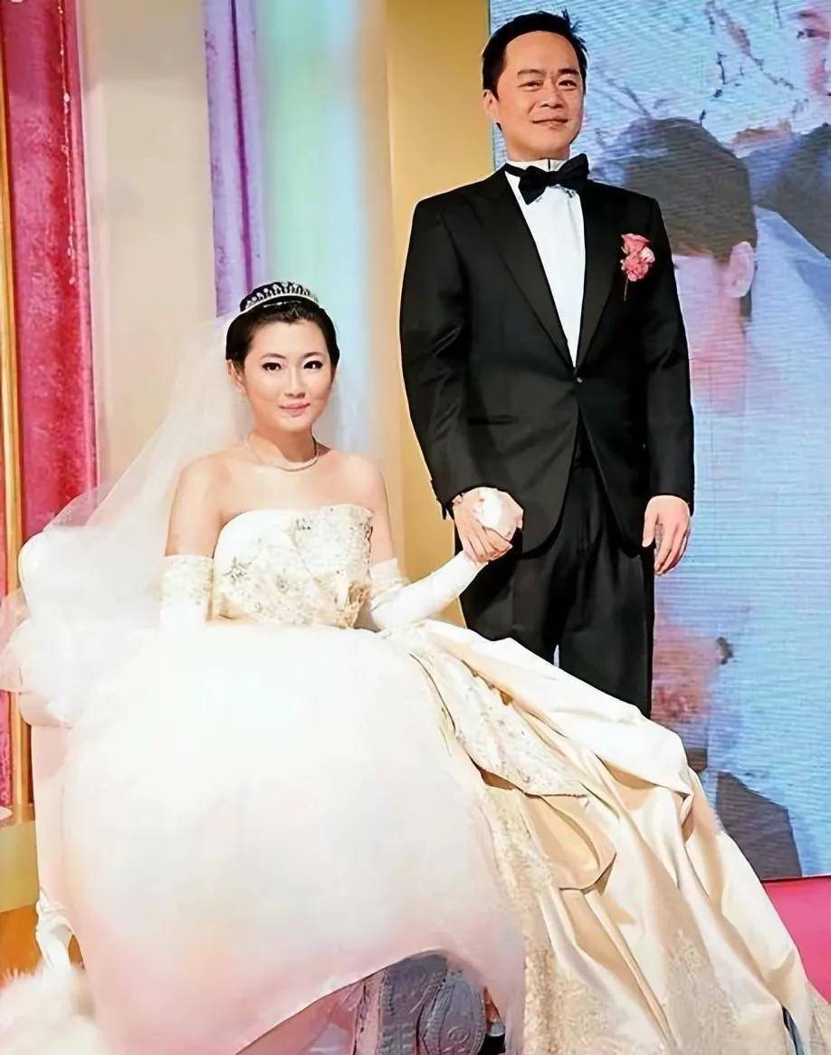 任家萱高调怀孕也谨慎,曾谈再婚会拒绝领证,疑听前夫建议护财产_结婚