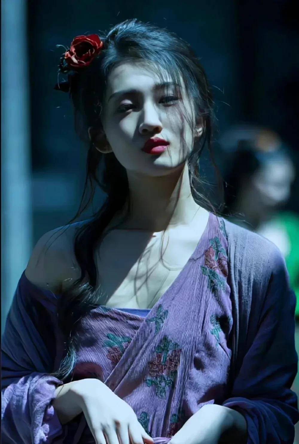 这八位演过妓女的女明星身材曲线玲珑,一颦一笑都风情万种_巩俐_电影