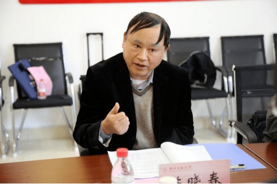 晚上座谈交流会上,内江市人民政府常务副市长何政出席,对双方的成功