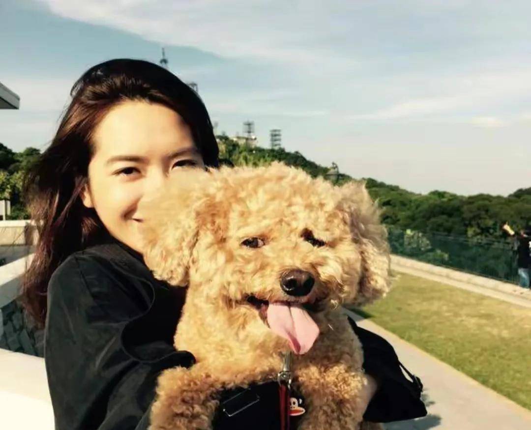 刘鸣炜疑炫耀老婆不拜金:热爱挑战,能陪老公过苦日子,情绪稳定_刘銮雄