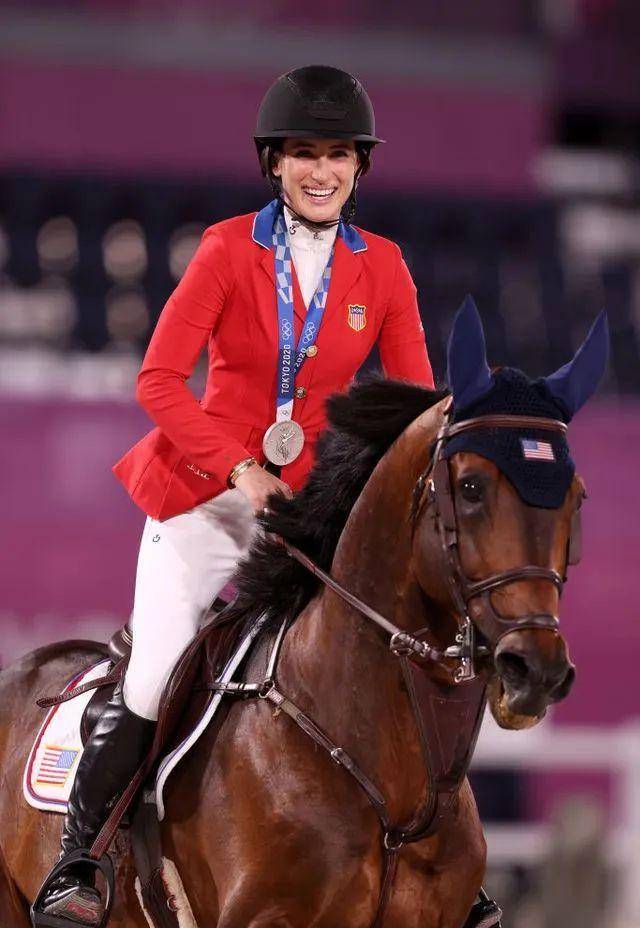 杰西卡斯普林斯汀:当心那些骑在马背上的女骑手!_比赛_马术_幸运