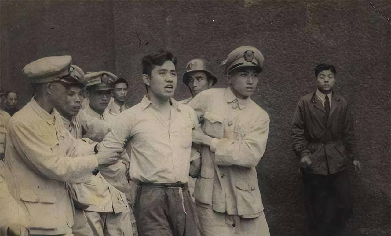 1947年一革命者即将就义,刑场上突然"吓疯:家里有狗,速回_庆阳_陈斌