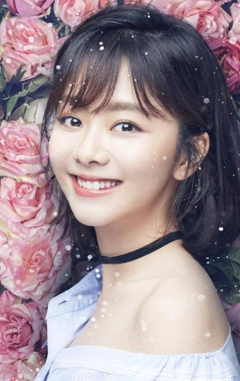 拥有"娃娃脸"的女星,30几岁依旧像小仙女,满满的少女感_赵丽颖_因为