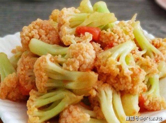 菜花炒肉做法（腊肉炒菜花的家常做法图片） 第2张