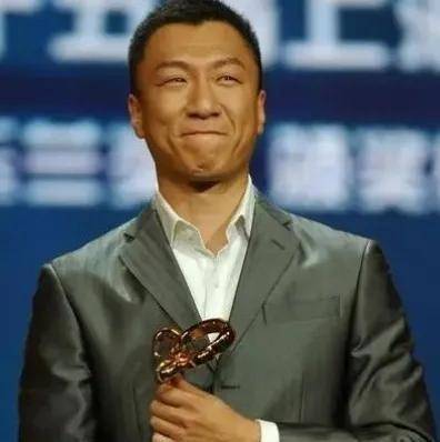 孙红雷一生擦不掉的污点,就是分手了大11岁的丁嘉丽_巩俐_中戏_漂亮