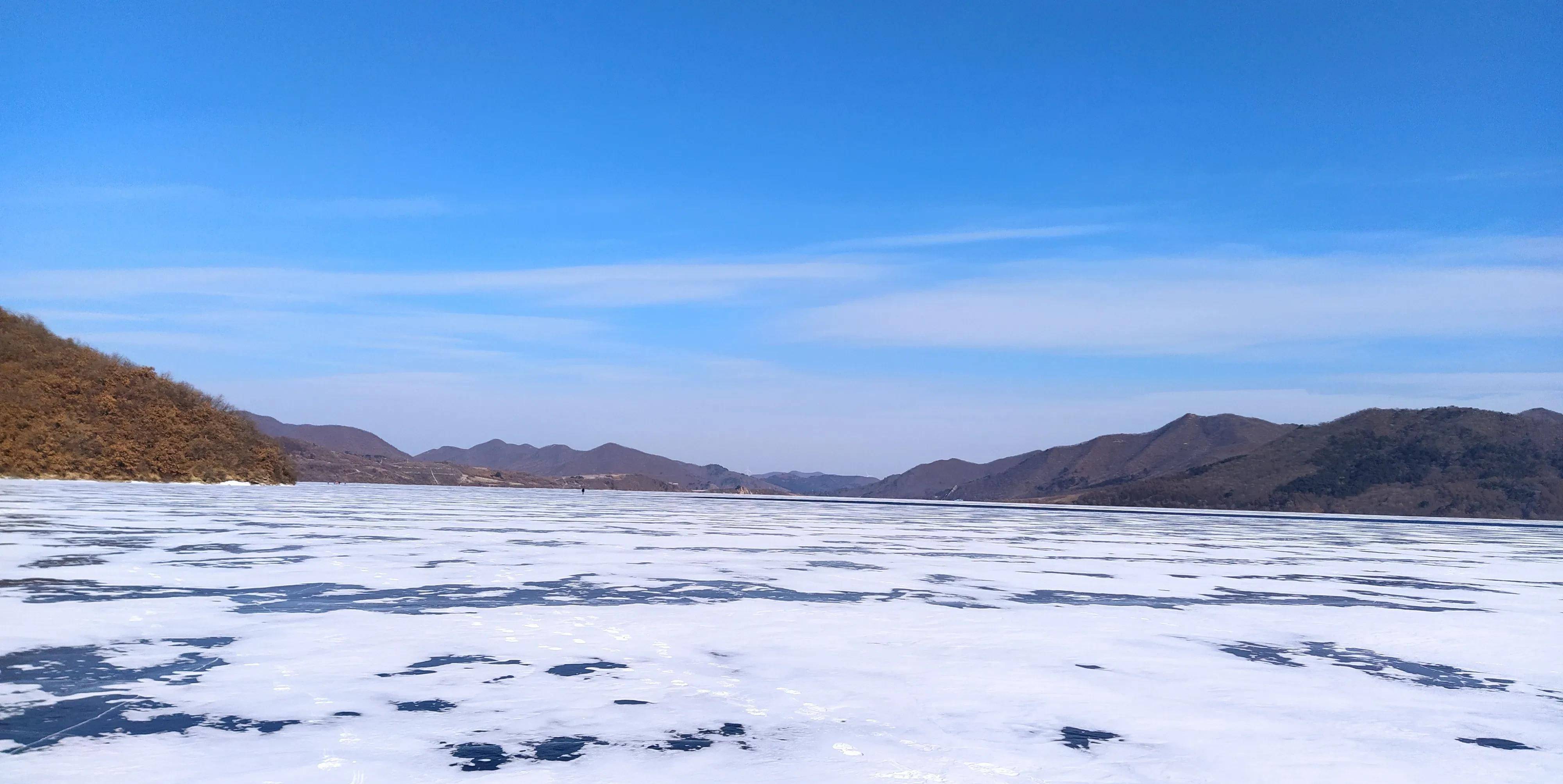 遼陽湯河水庫冰面踏冰穿越遊記|北國風光,千里冰封,萬里雪飄_鷹嘴崖