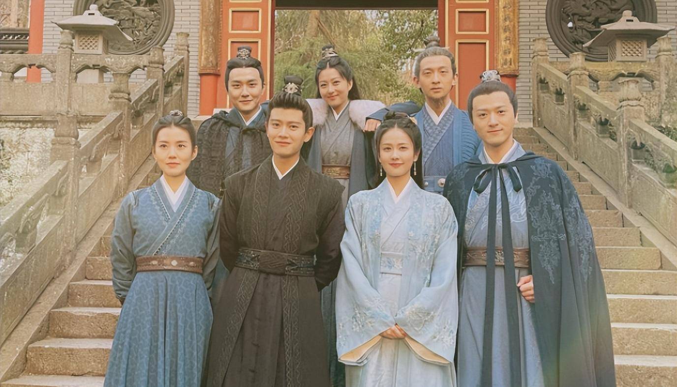 演了《周生如故》再给孟子义做配,换妆如换脸,差点没认出苏梦芸_郡主