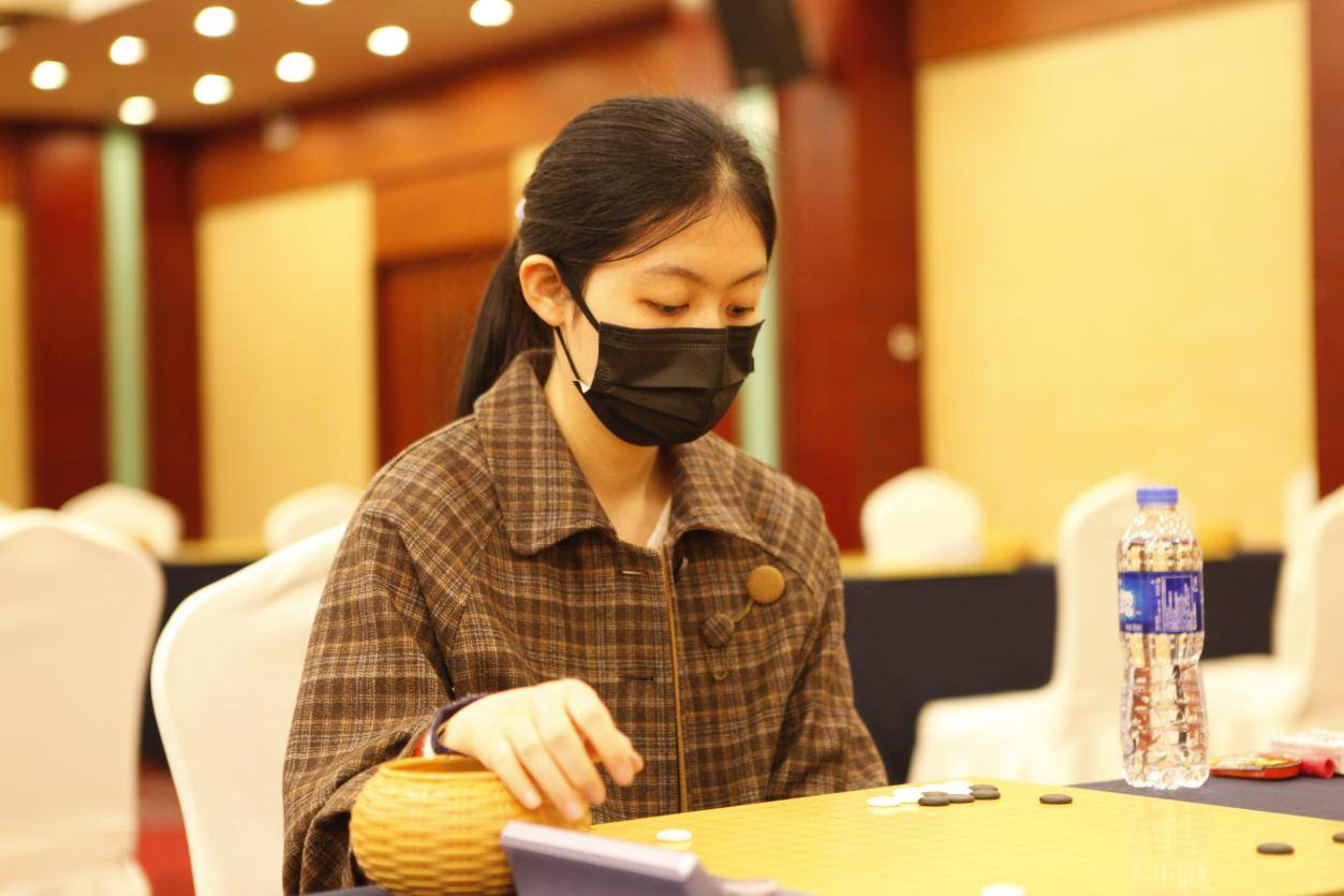 倡棋杯预选无锡开赛,首轮徐晶琦打赢"性别大战"_预选赛_比赛_九段