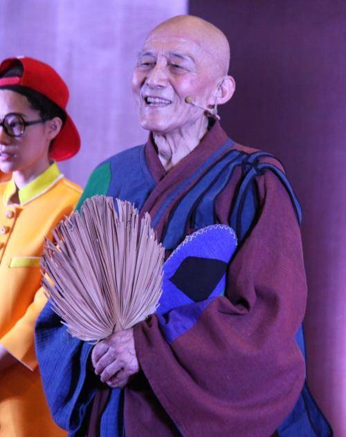 87岁的游本昌,为何赔光家近况还能如此洒脱