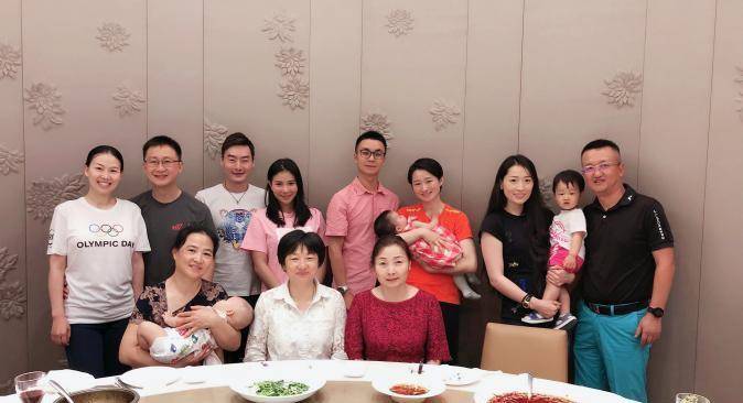 泳坛女神罗雪娟拒绝国外名将,与鲍春来相恋1年,退役后悄悄结婚_卢晓