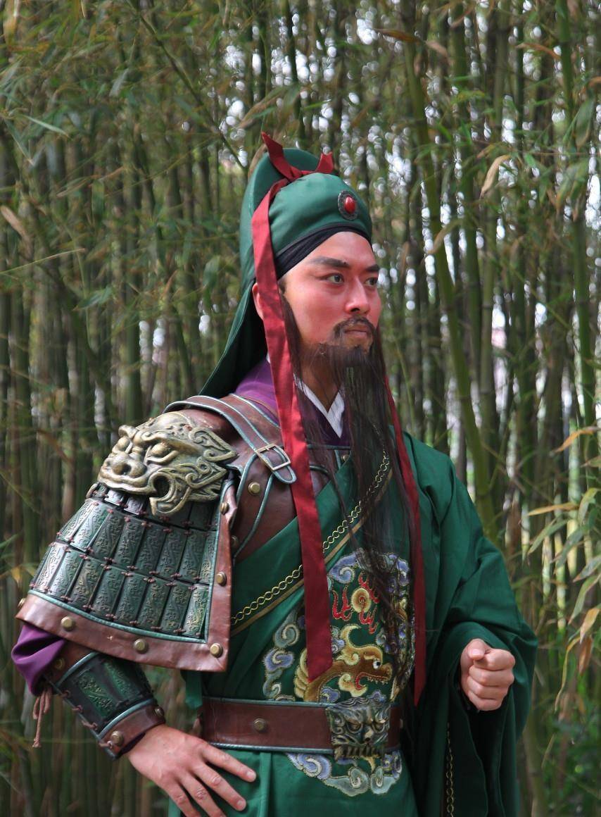 关羽和吕布死后埋葬河南,如今一个香火不断,一个冷冷清清!