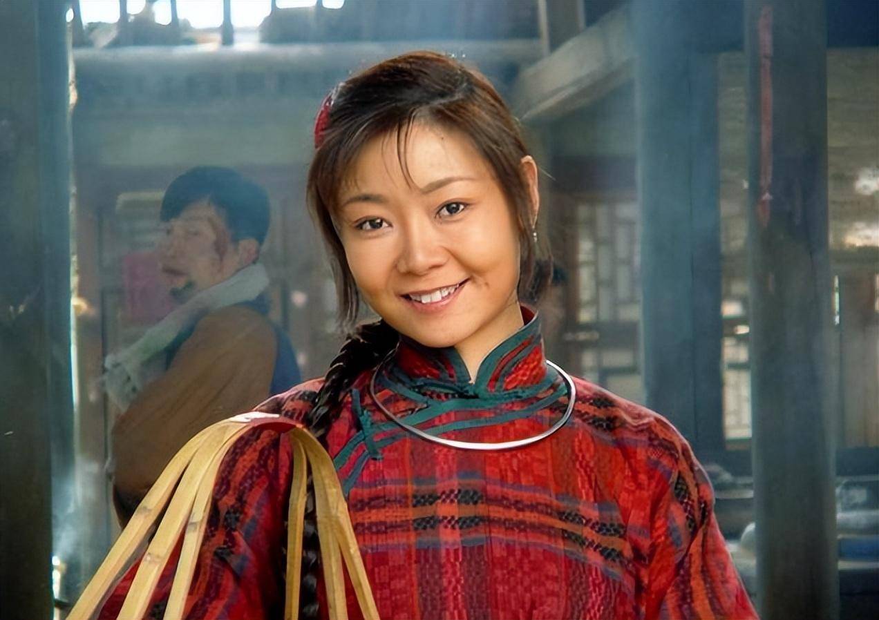 所以说,我们也不要以刻板的审美来看待不同类型的女子,即使是美人迟暮