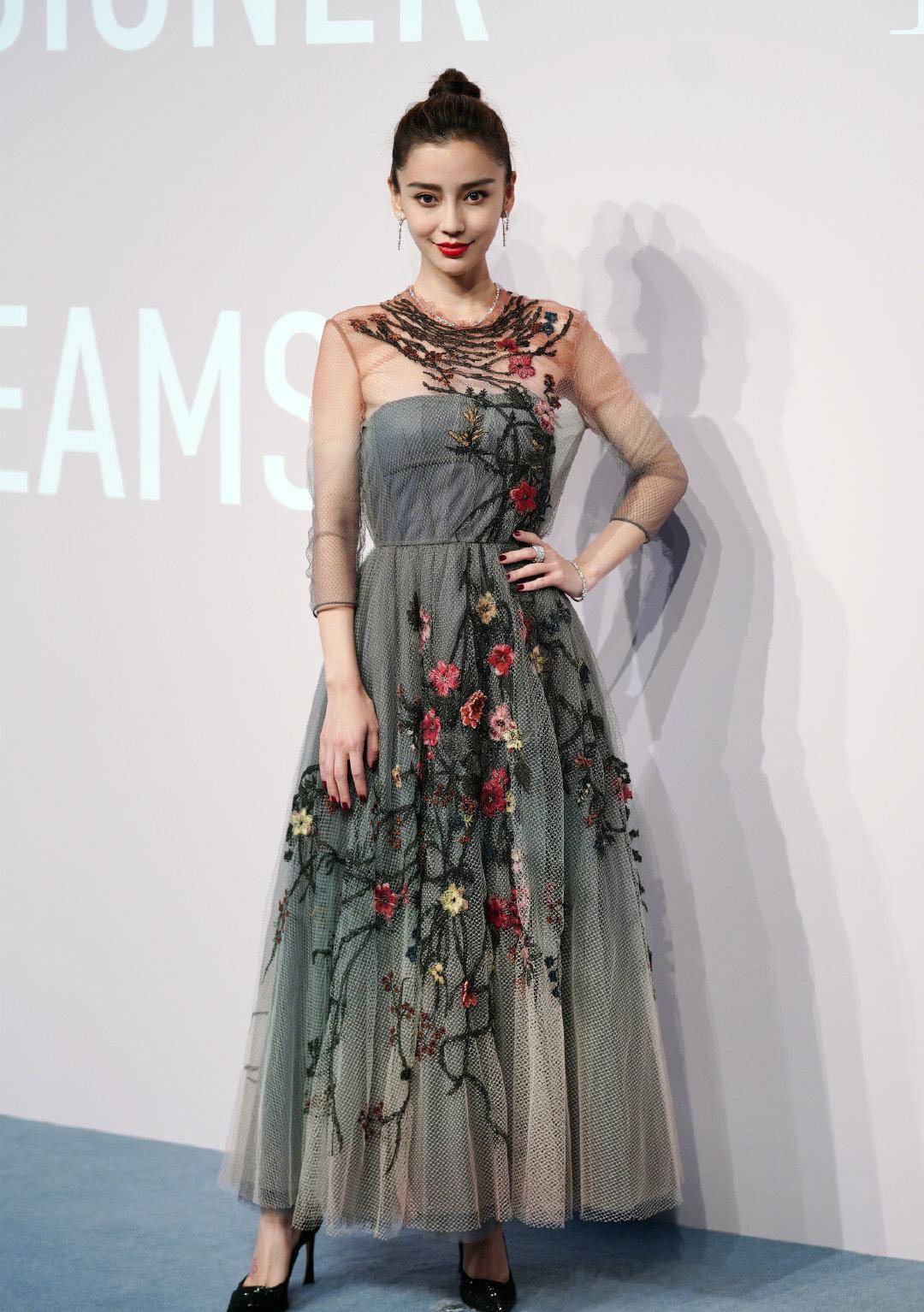angelababy穿迪奥网纹纱裙"美如仙子",长发造型飘逸脱俗_气质_裙子
