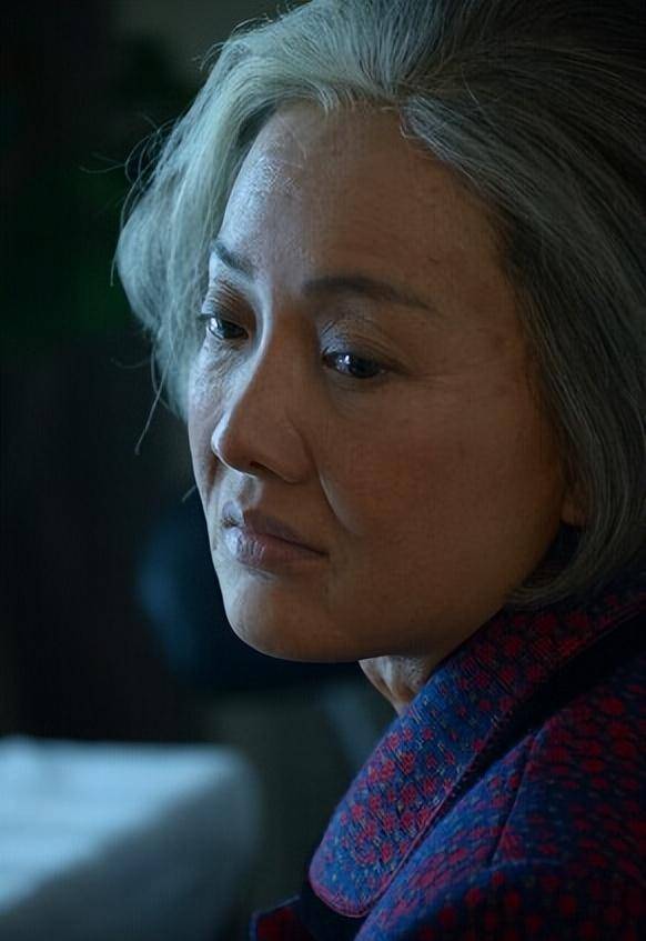 牛莉:我不是郭冬临的老婆,老公是普通商人,和丈夫恩爱至今_母亲_成为