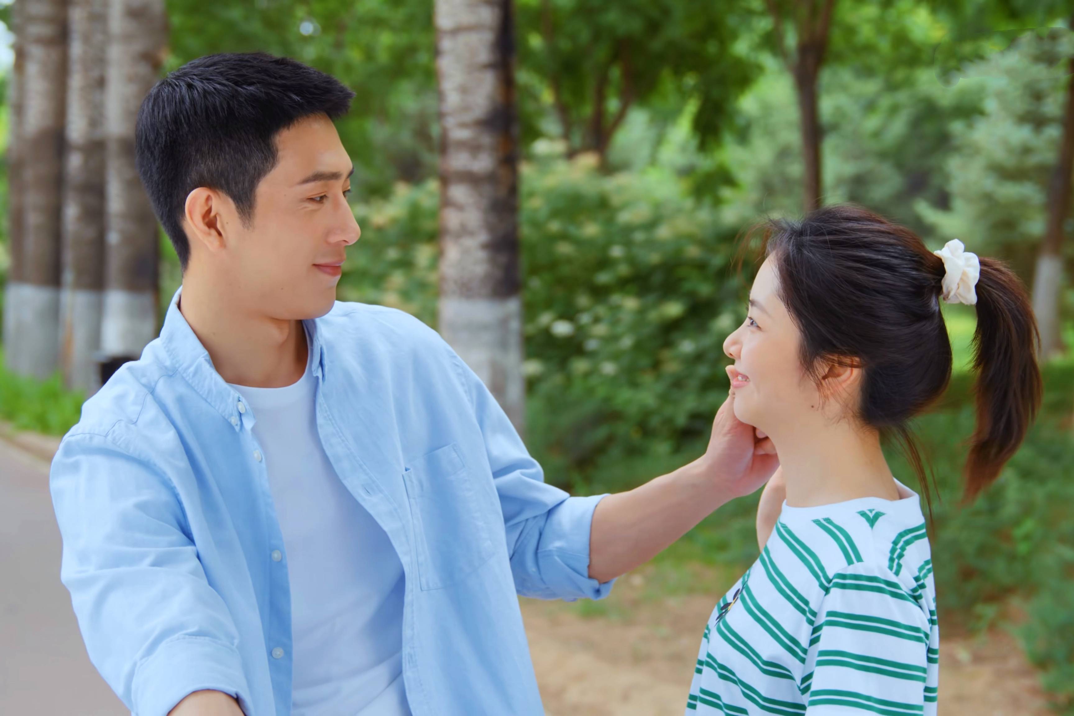 井柏然谭松韵开启恋爱模式,唤起多少人的初恋回忆,何处是归路?