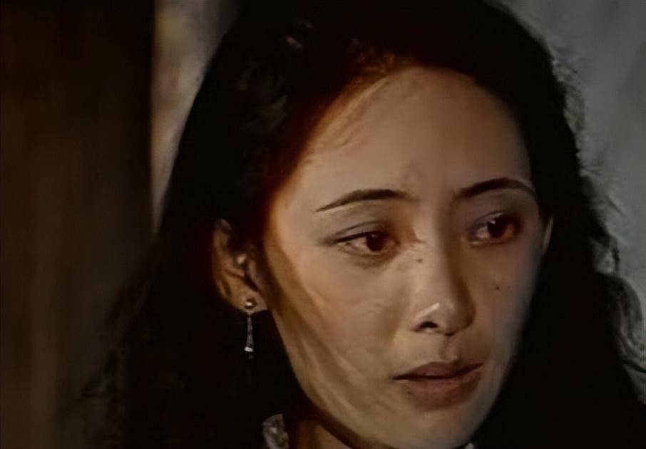 《乌龙山剿匪记》36年演员现状,钻山豹单身至今,四丫头因戏分手_申军