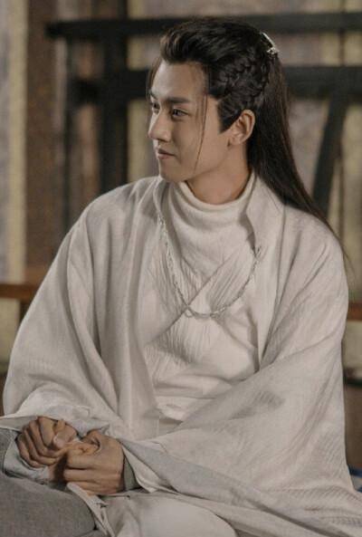 跟大家分享一下我最喜欢的古装剧《少年游之一寸相思》_左卿_云洛_小