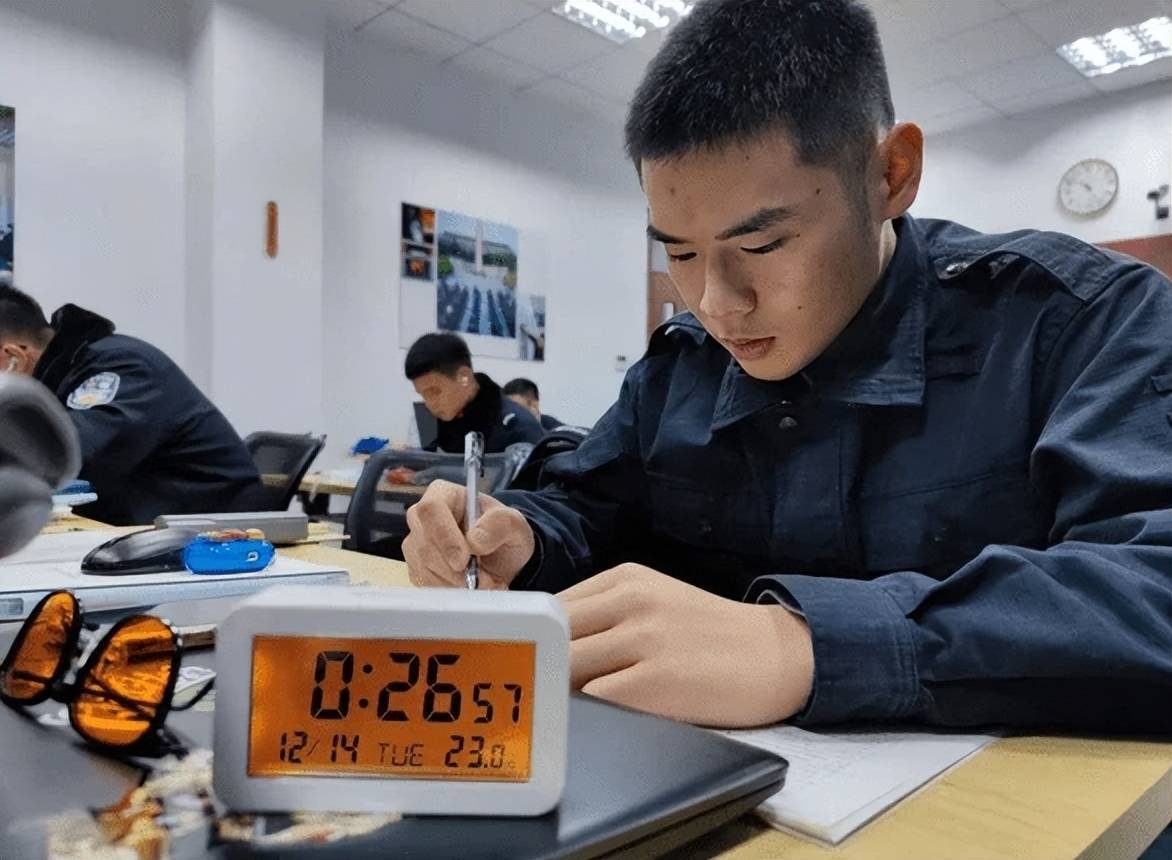 辽宁警察学院入警率图片